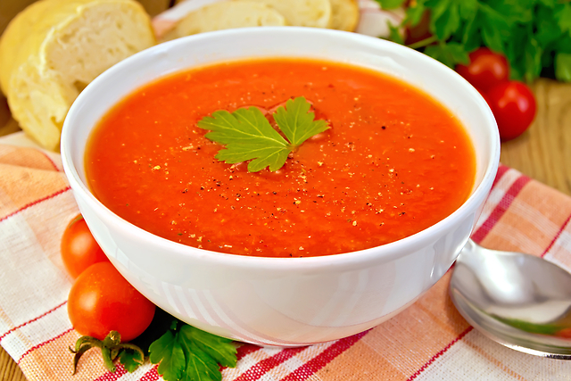 真っ赤な野菜・トマトを使ったダイエットスープの効果と作り方
