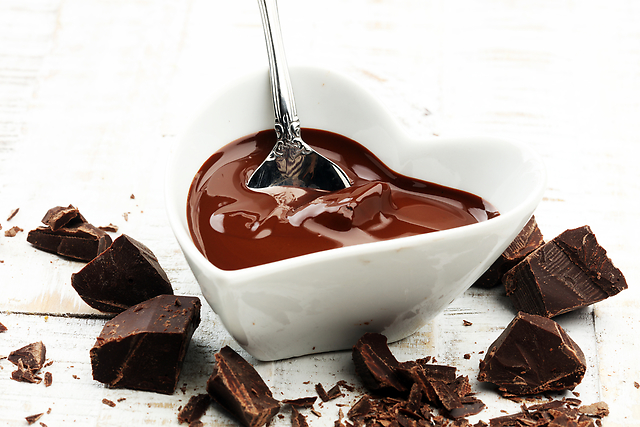 【チョコレートで太るはウソ？！】ダイエット効果を上げる2つのポイントとは？