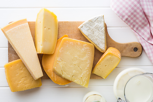 【とろ～りに夢中！】ダイエット中でもおすすめできるチーズって？