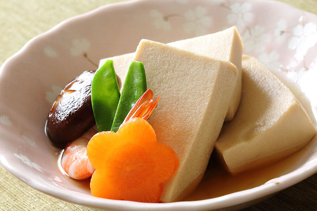 【豆腐よりも栄養たっぷり！】管理栄養士がおすすめする「高野豆腐」の魅力