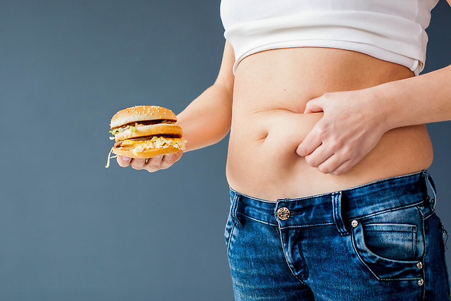 【摂取カロリーを減らしても無駄？！】ダイエット成功への近道になる2つのポイント