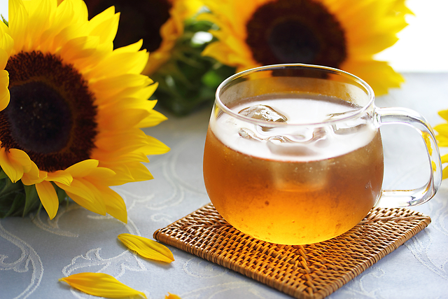 【夏の水分補給の定番】体に優しい飲み物「麦茶」の魅力3つ