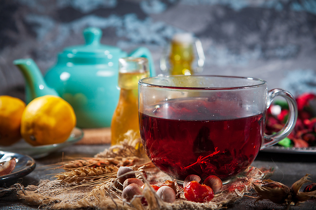 【色が変化する珍しいお茶】赤い日本茶「サンルージュ」をご紹介します！