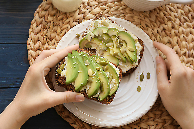 アボカドダイエット なら間食がやめられる アボカドをダイエットに活用するたった4つのコツ ダイエットプラス